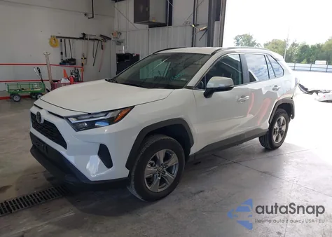 2025 Toyota Rav4 Xle z USA, uszkodzony, nr VIN 2T3P1RFV5SW513889